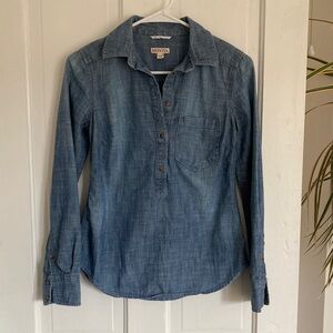 Merona Women’s Blue Denim Button Front Long Sleeve Shirt